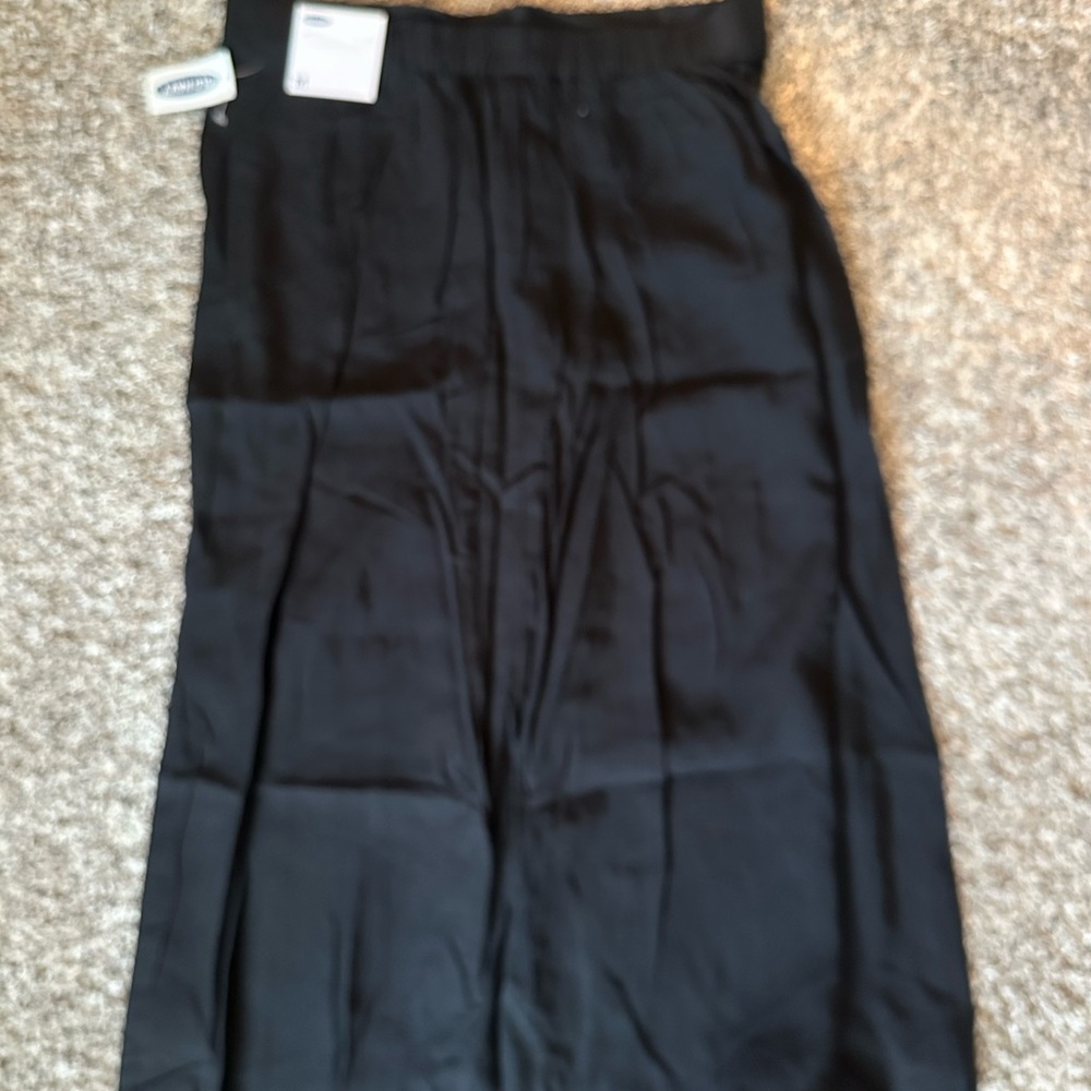 Black Button-Front Women’s Skirt - Picture 2 of 4